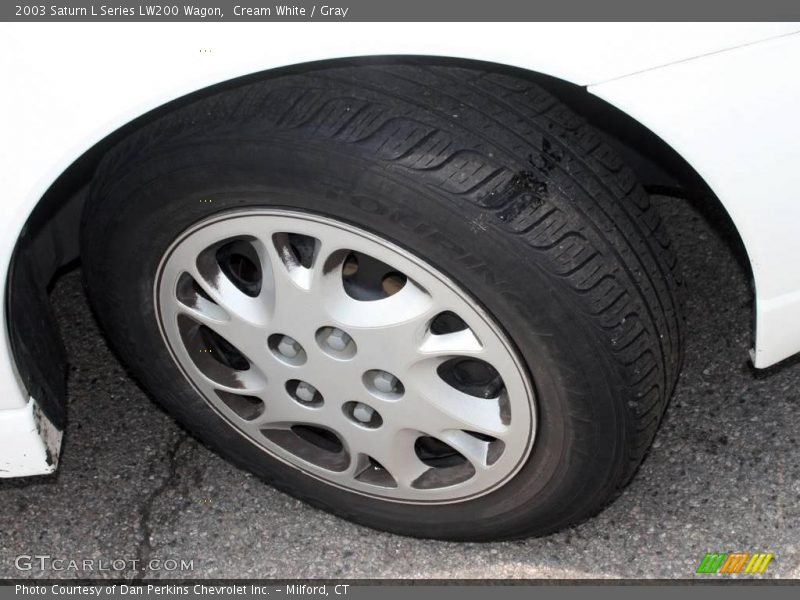 Cream White / Gray 2003 Saturn L Series LW200 Wagon