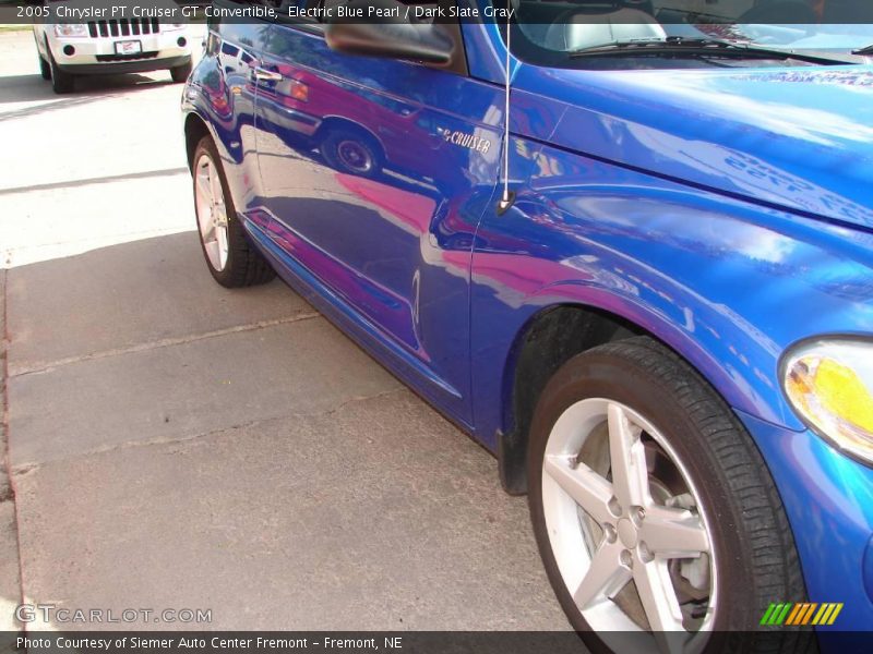 Electric Blue Pearl / Dark Slate Gray 2005 Chrysler PT Cruiser GT Convertible