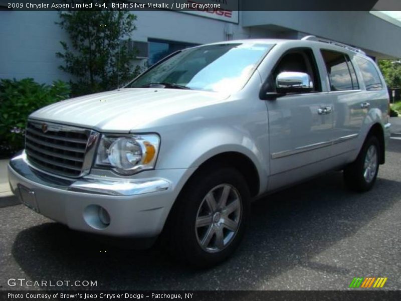 Bright Silver Metallic / Light Graystone 2009 Chrysler Aspen Limited 4x4