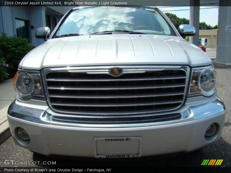 Bright Silver Metallic / Light Graystone 2009 Chrysler Aspen Limited 4x4