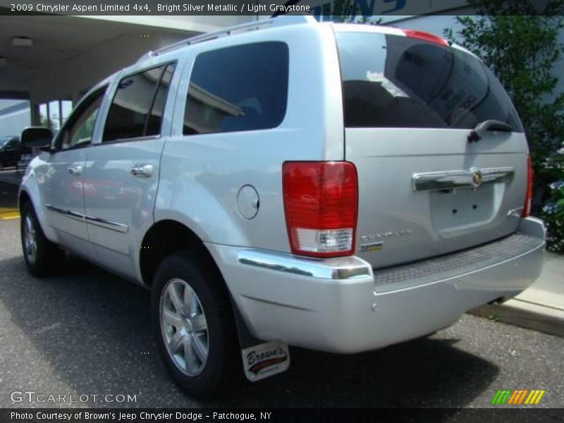 Bright Silver Metallic / Light Graystone 2009 Chrysler Aspen Limited 4x4