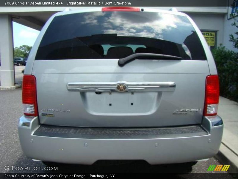 Bright Silver Metallic / Light Graystone 2009 Chrysler Aspen Limited 4x4