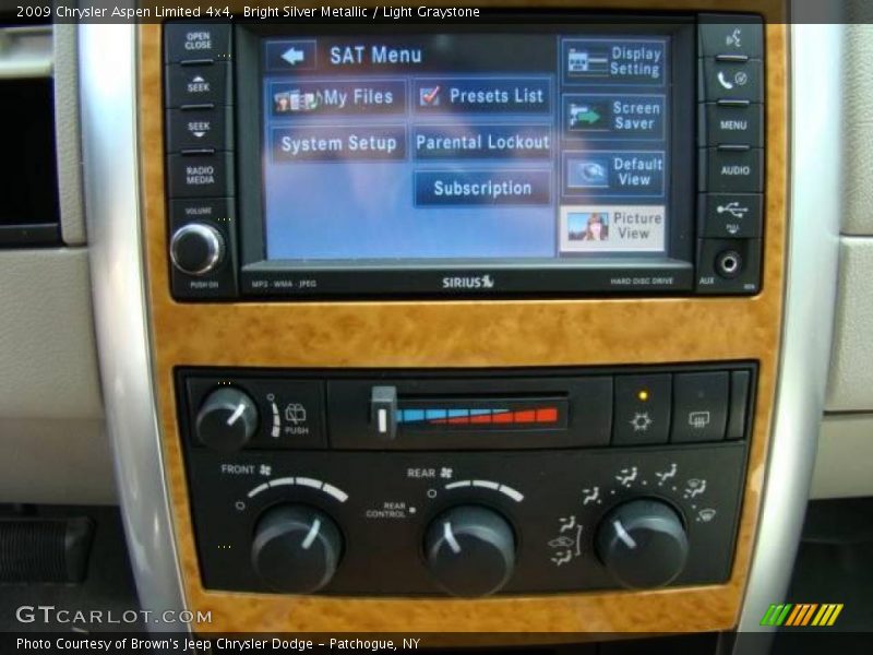 Bright Silver Metallic / Light Graystone 2009 Chrysler Aspen Limited 4x4