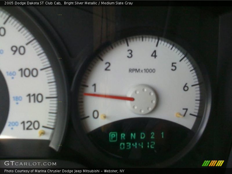 Bright Silver Metallic / Medium Slate Gray 2005 Dodge Dakota ST Club Cab