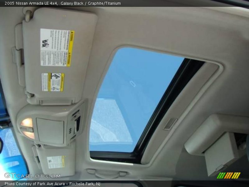 Galaxy Black / Graphite/Titanium 2005 Nissan Armada LE 4x4