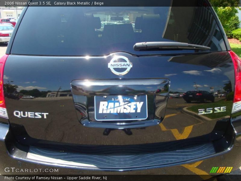 Galaxy Black Metallic / Beige 2006 Nissan Quest 3.5 SE