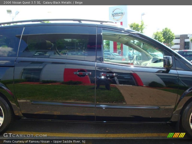 Galaxy Black Metallic / Beige 2006 Nissan Quest 3.5 SE