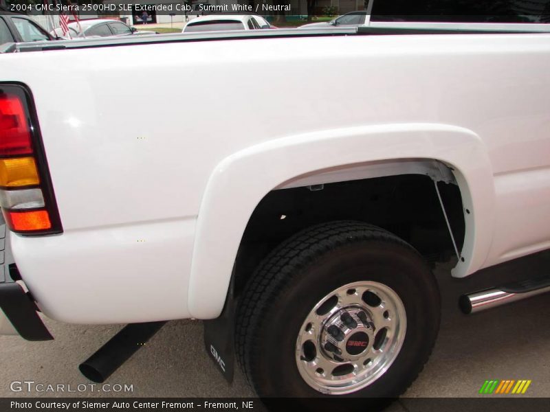 Summit White / Neutral 2004 GMC Sierra 2500HD SLE Extended Cab