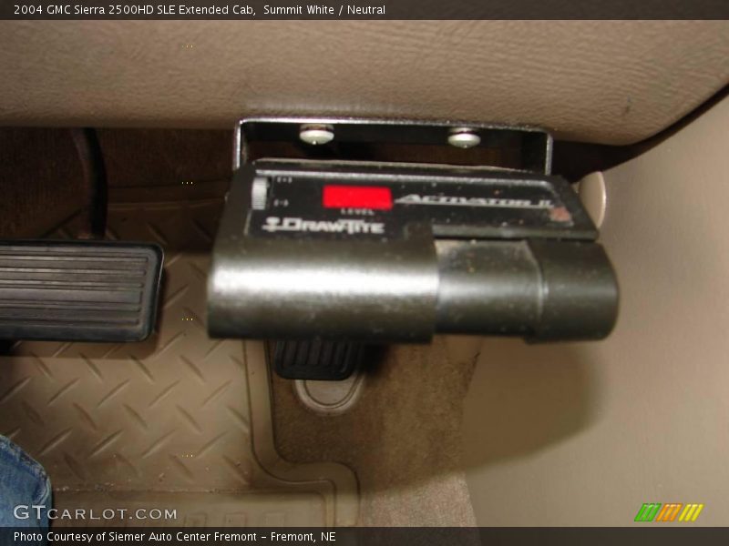 Summit White / Neutral 2004 GMC Sierra 2500HD SLE Extended Cab