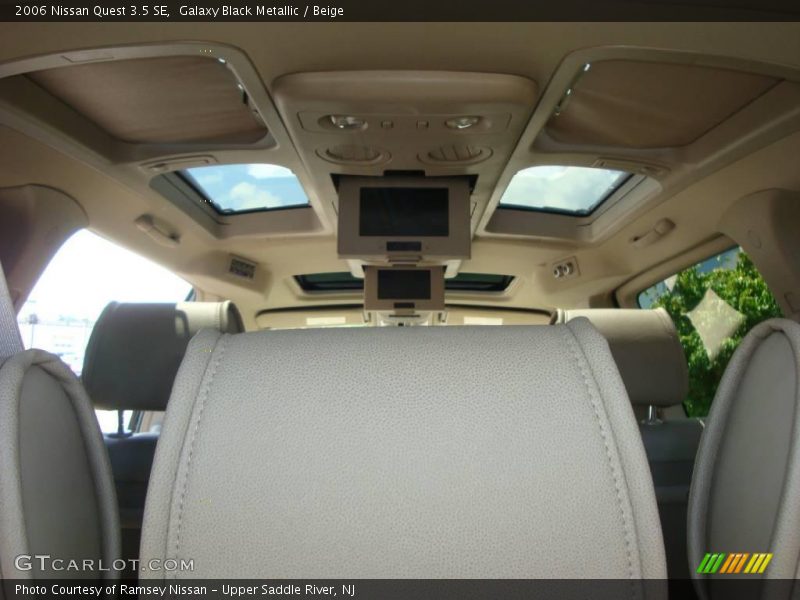 Galaxy Black Metallic / Beige 2006 Nissan Quest 3.5 SE