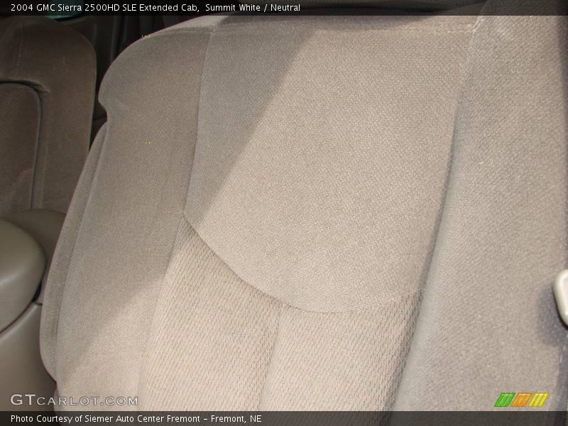 Summit White / Neutral 2004 GMC Sierra 2500HD SLE Extended Cab
