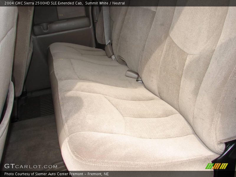 Summit White / Neutral 2004 GMC Sierra 2500HD SLE Extended Cab
