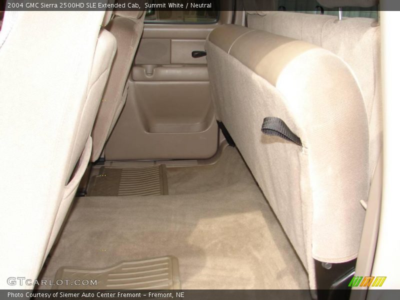 Summit White / Neutral 2004 GMC Sierra 2500HD SLE Extended Cab