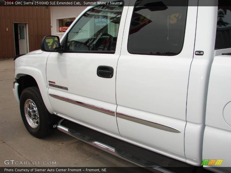 Summit White / Neutral 2004 GMC Sierra 2500HD SLE Extended Cab
