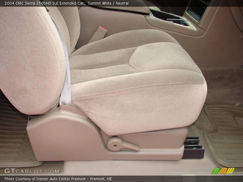 Summit White / Neutral 2004 GMC Sierra 2500HD SLE Extended Cab