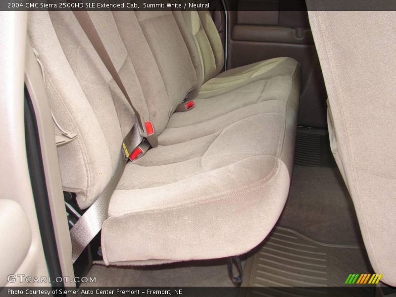 Summit White / Neutral 2004 GMC Sierra 2500HD SLE Extended Cab