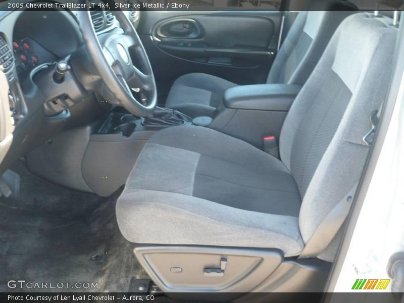 Silver Ice Metallic / Ebony 2009 Chevrolet TrailBlazer LT 4x4