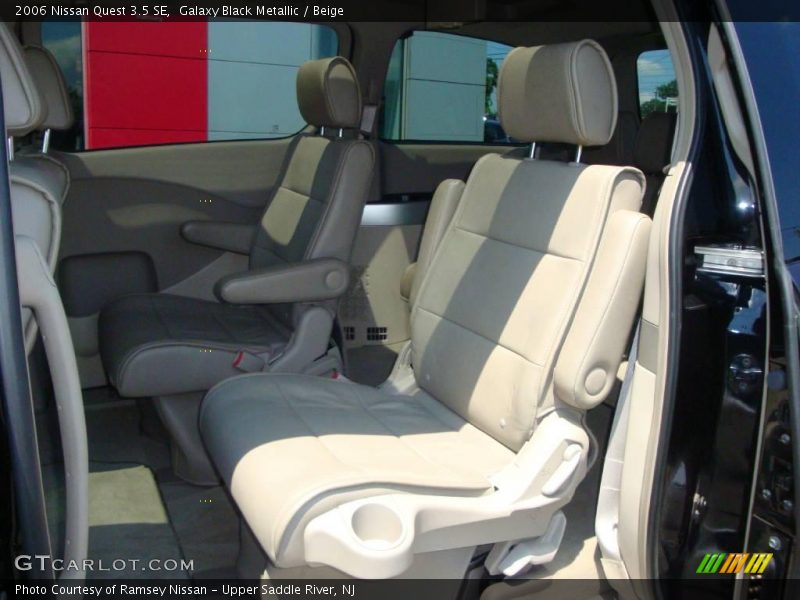 Galaxy Black Metallic / Beige 2006 Nissan Quest 3.5 SE