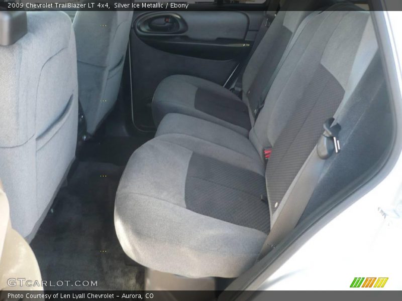 Silver Ice Metallic / Ebony 2009 Chevrolet TrailBlazer LT 4x4