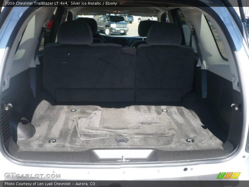 Silver Ice Metallic / Ebony 2009 Chevrolet TrailBlazer LT 4x4