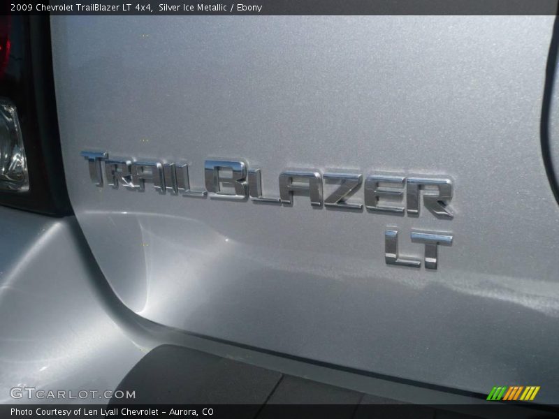 Silver Ice Metallic / Ebony 2009 Chevrolet TrailBlazer LT 4x4