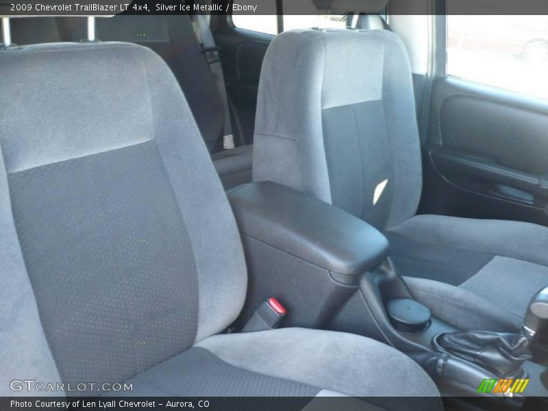 Silver Ice Metallic / Ebony 2009 Chevrolet TrailBlazer LT 4x4