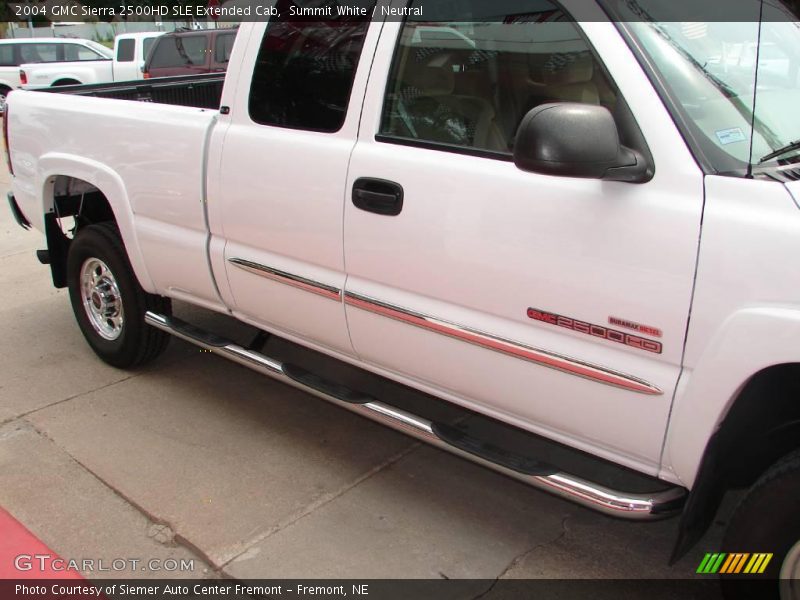 Summit White / Neutral 2004 GMC Sierra 2500HD SLE Extended Cab