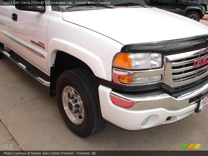 Summit White / Neutral 2004 GMC Sierra 2500HD SLE Extended Cab