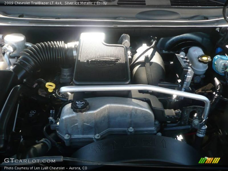 Silver Ice Metallic / Ebony 2009 Chevrolet TrailBlazer LT 4x4