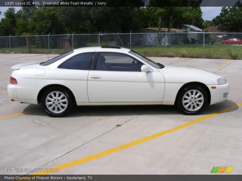 Diamond White Pearl Metallic / Ivory 1995 Lexus SC 400
