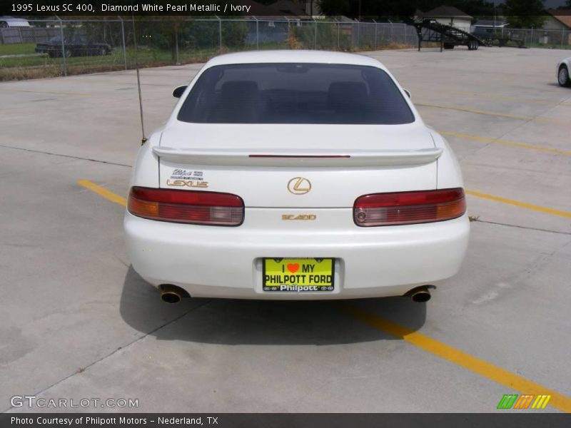 Diamond White Pearl Metallic / Ivory 1995 Lexus SC 400