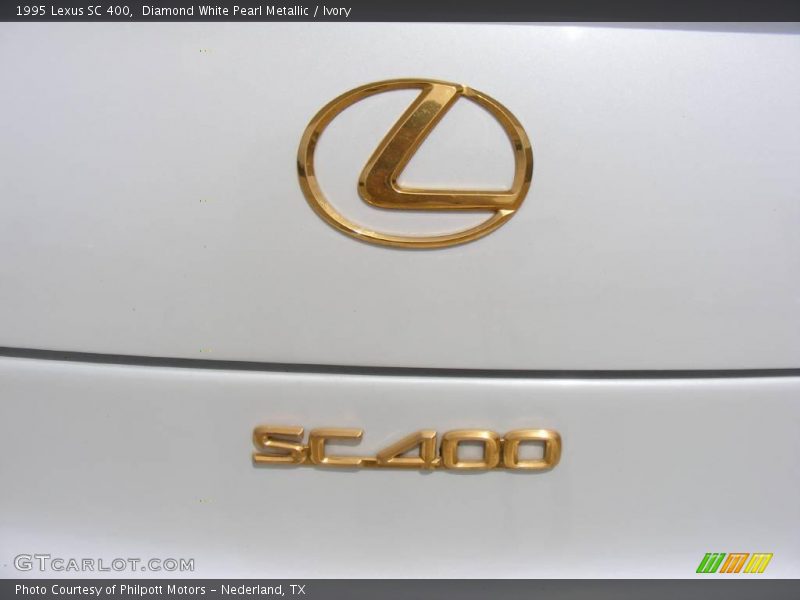 Diamond White Pearl Metallic / Ivory 1995 Lexus SC 400