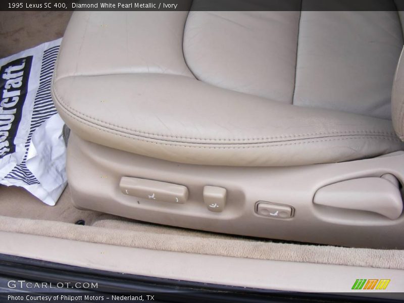 Diamond White Pearl Metallic / Ivory 1995 Lexus SC 400