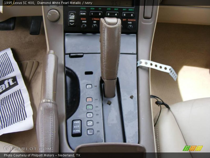 Diamond White Pearl Metallic / Ivory 1995 Lexus SC 400
