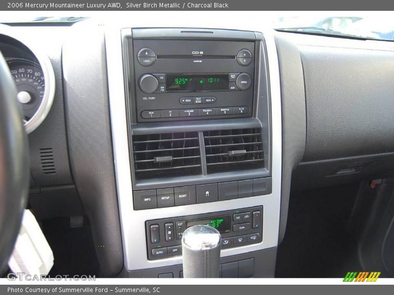 Silver Birch Metallic / Charcoal Black 2006 Mercury Mountaineer Luxury AWD