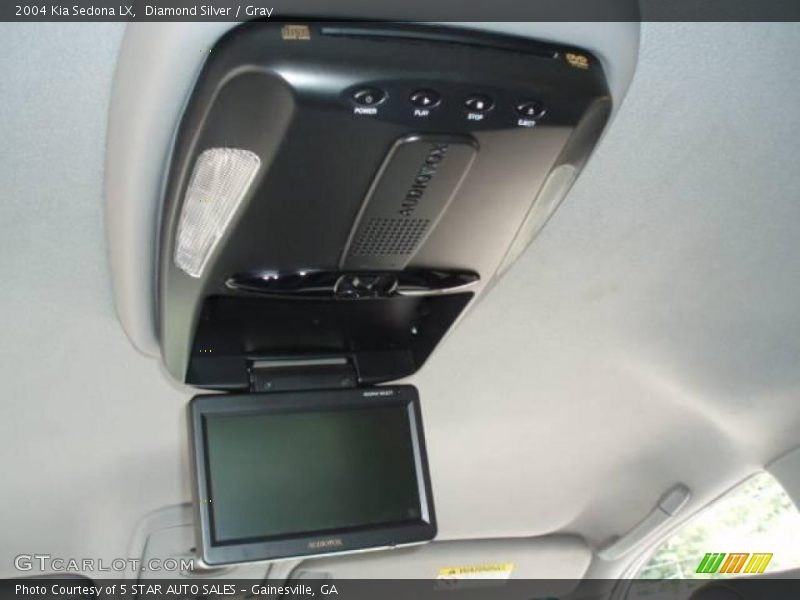 Diamond Silver / Gray 2004 Kia Sedona LX
