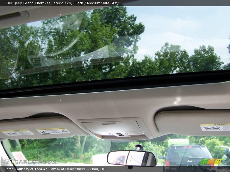 Black / Medium Slate Gray 2006 Jeep Grand Cherokee Laredo 4x4
