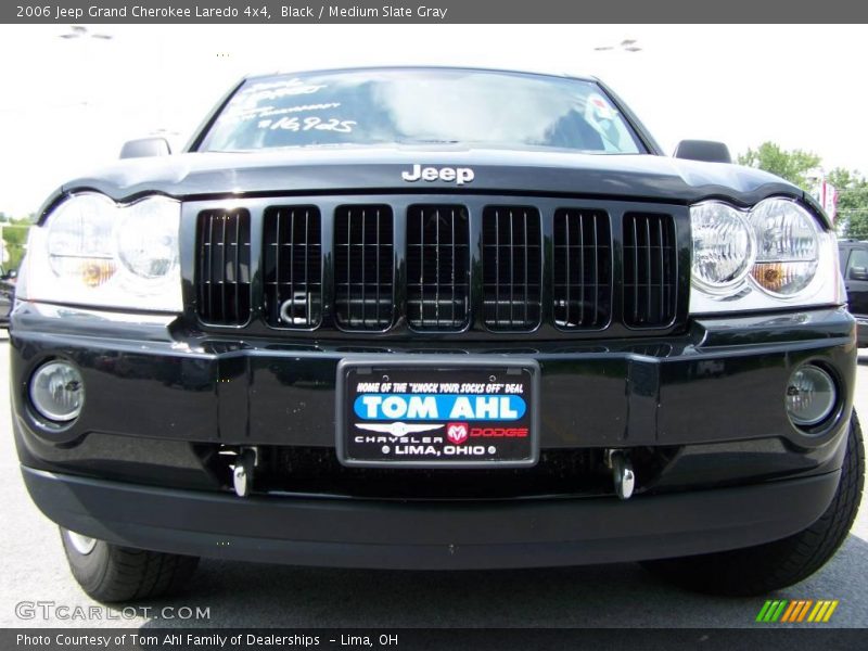 Black / Medium Slate Gray 2006 Jeep Grand Cherokee Laredo 4x4