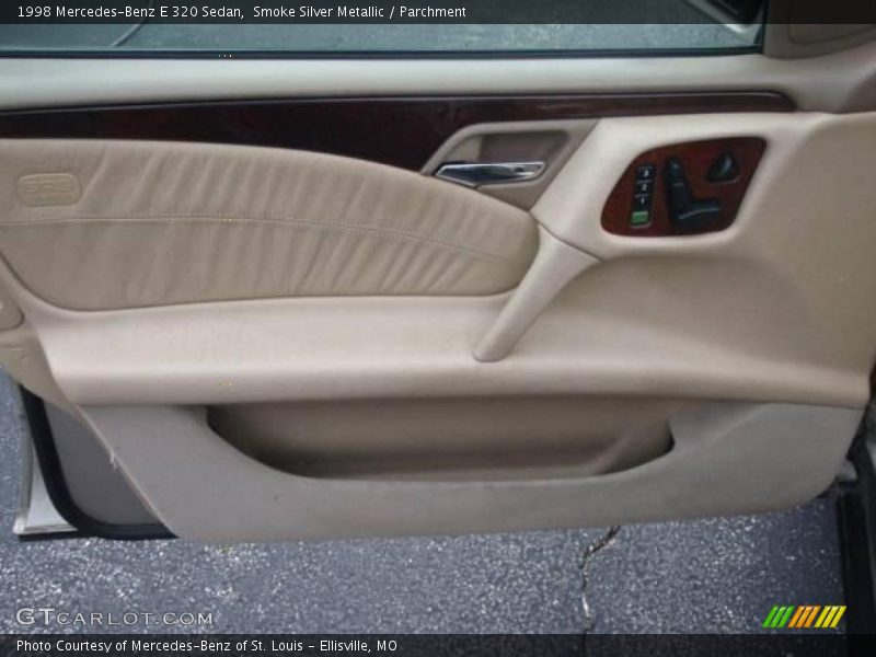 Smoke Silver Metallic / Parchment 1998 Mercedes-Benz E 320 Sedan
