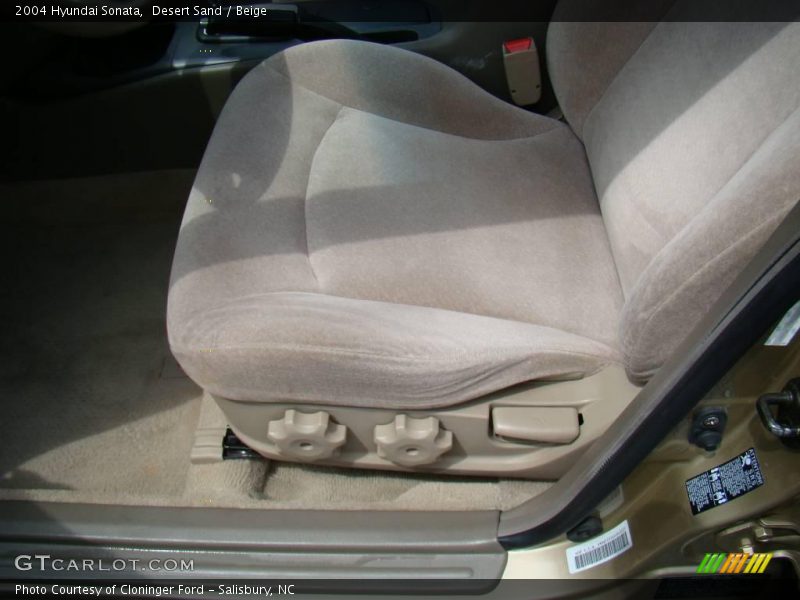 Desert Sand / Beige 2004 Hyundai Sonata