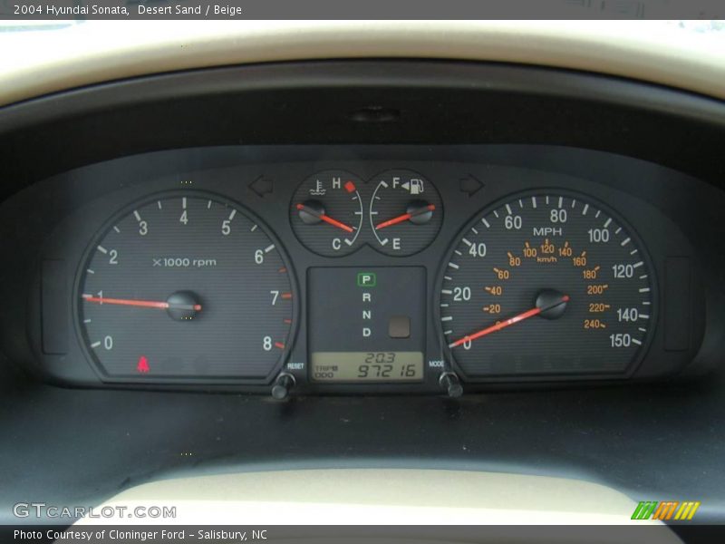 Desert Sand / Beige 2004 Hyundai Sonata