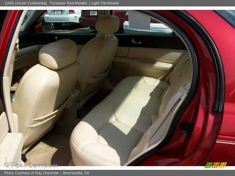 Toreador Red Metallic / Light Parchment 1996 Lincoln Continental