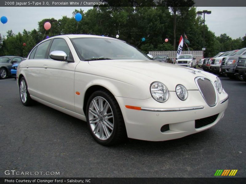 Porcelain White / Champagne 2008 Jaguar S-Type 3.0