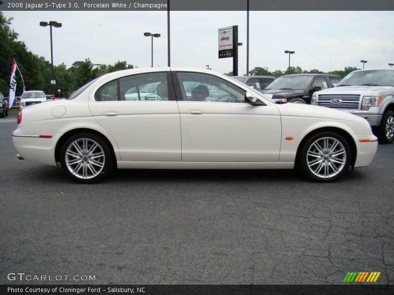 Porcelain White / Champagne 2008 Jaguar S-Type 3.0