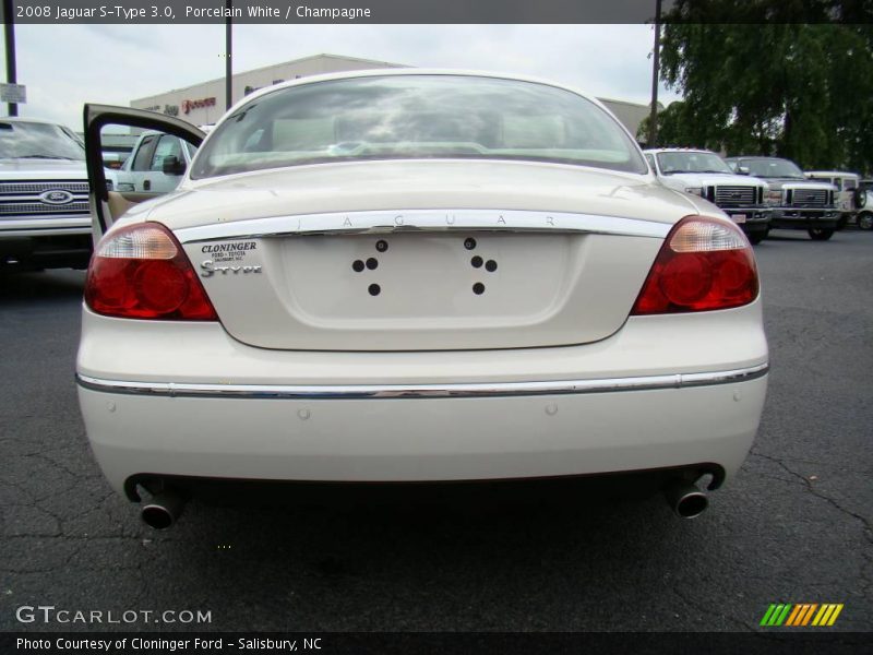 Porcelain White / Champagne 2008 Jaguar S-Type 3.0