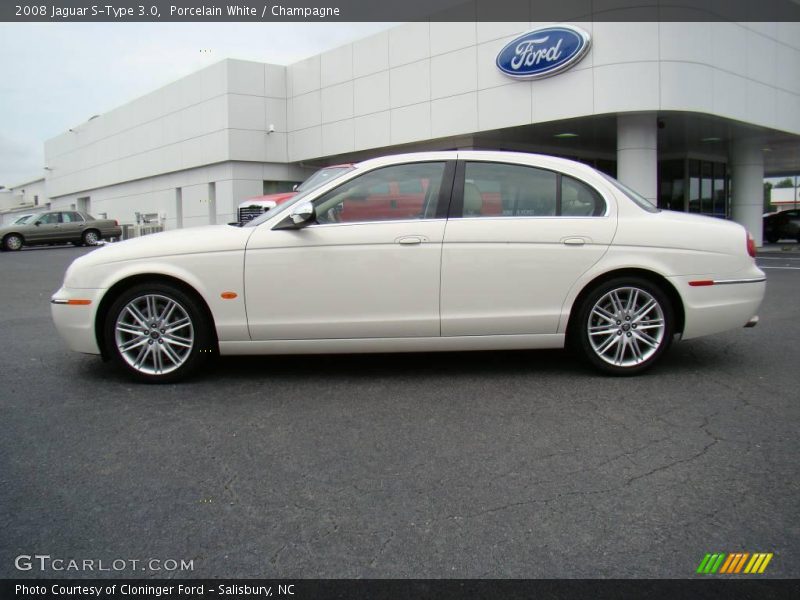 Porcelain White / Champagne 2008 Jaguar S-Type 3.0