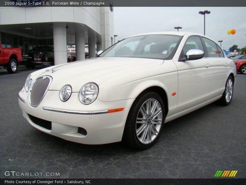 Porcelain White / Champagne 2008 Jaguar S-Type 3.0