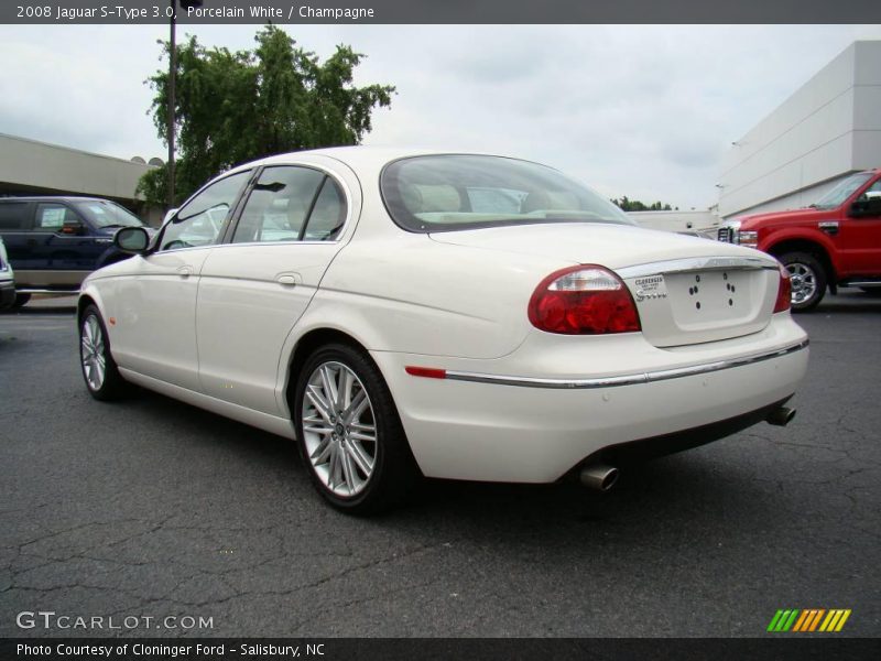 Porcelain White / Champagne 2008 Jaguar S-Type 3.0