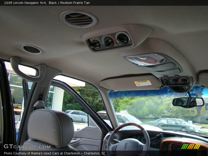 Black / Medium Prairie Tan 1998 Lincoln Navigator 4x4