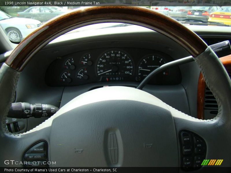 Black / Medium Prairie Tan 1998 Lincoln Navigator 4x4